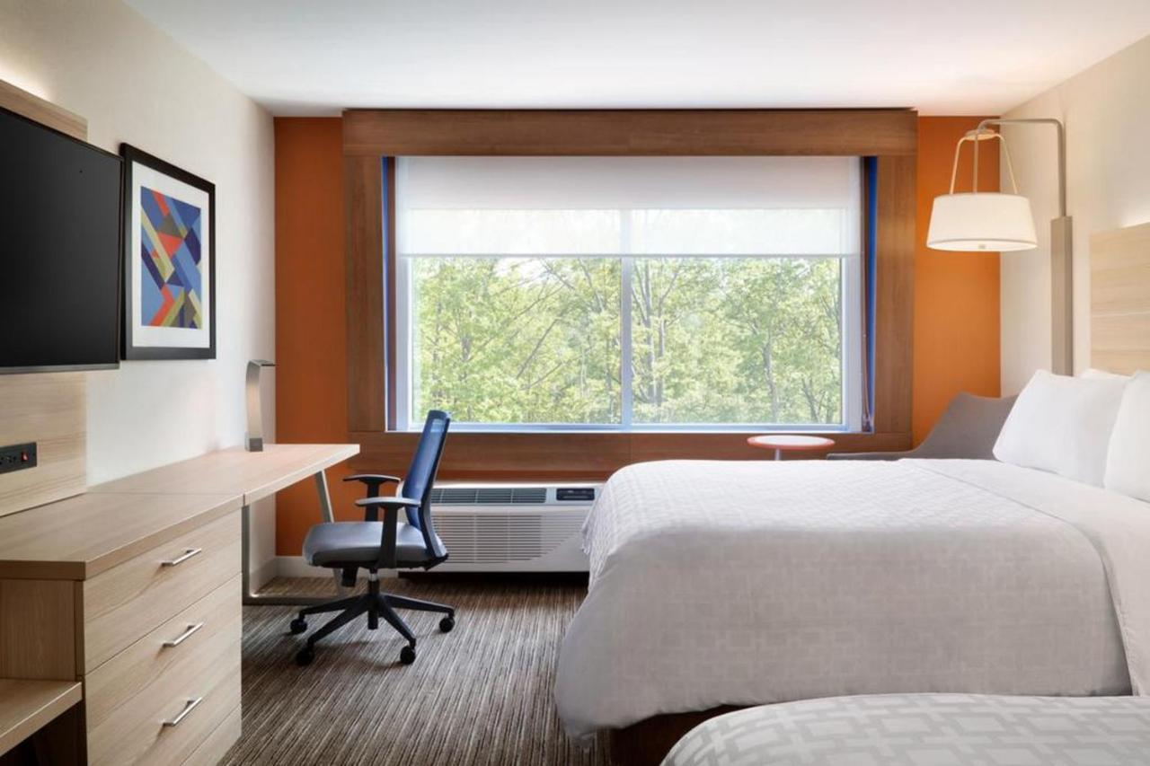 Holiday Inn Express - Blair By Ihg Екстериор снимка